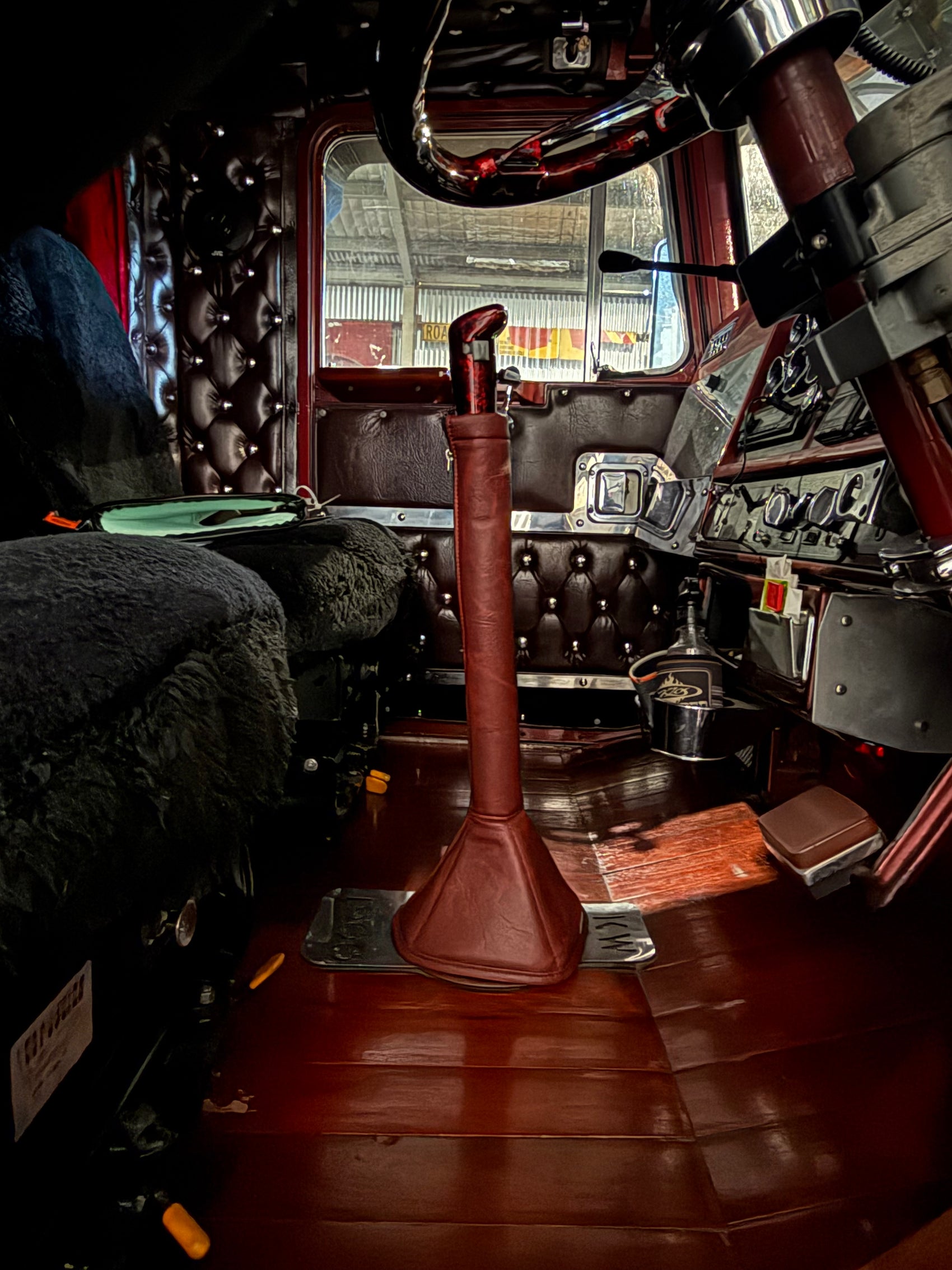 AACC - 24" Crimson SQAURE BASE Gear Shift Boot Cover