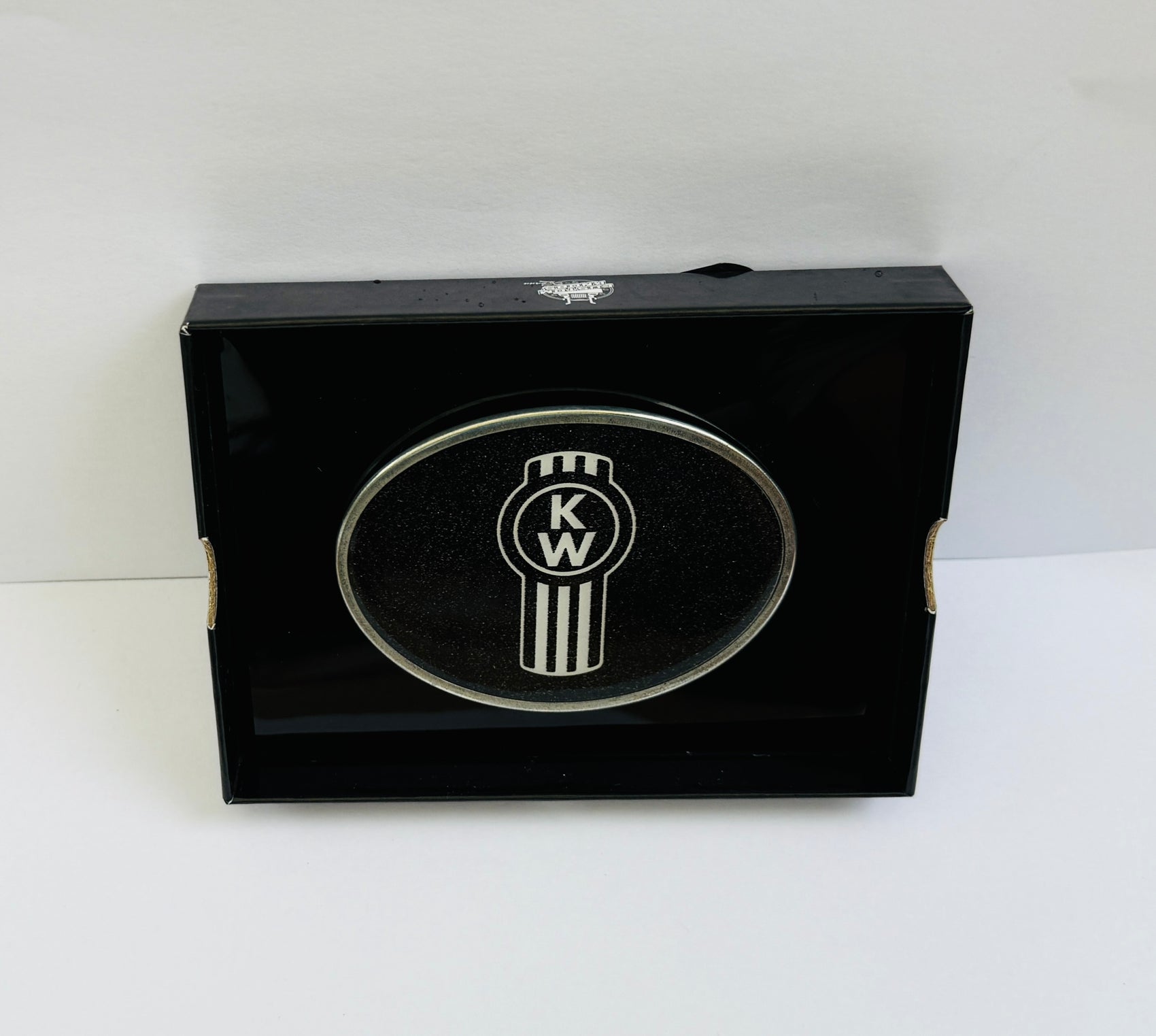 CK-BO-K-5778 : Oval Belt Buckle KW Logo Metallic Black