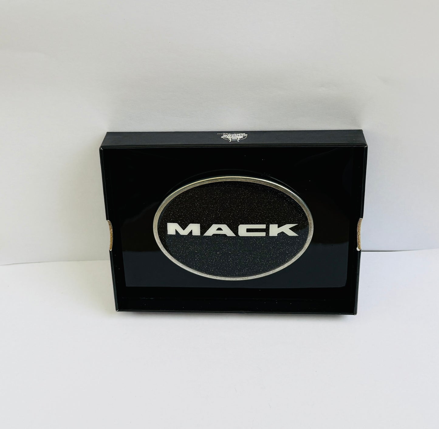 CK-BO-M1-5778 : Oval Belt Buckle Mack Text Logo Metallic Black