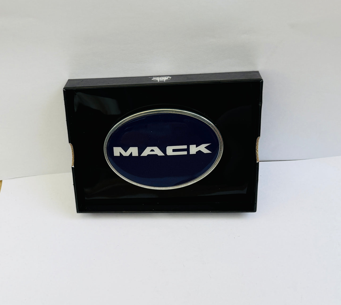 CK-BO-M1-7747 : Oval Belt Buckle Mack Text Logo Blue