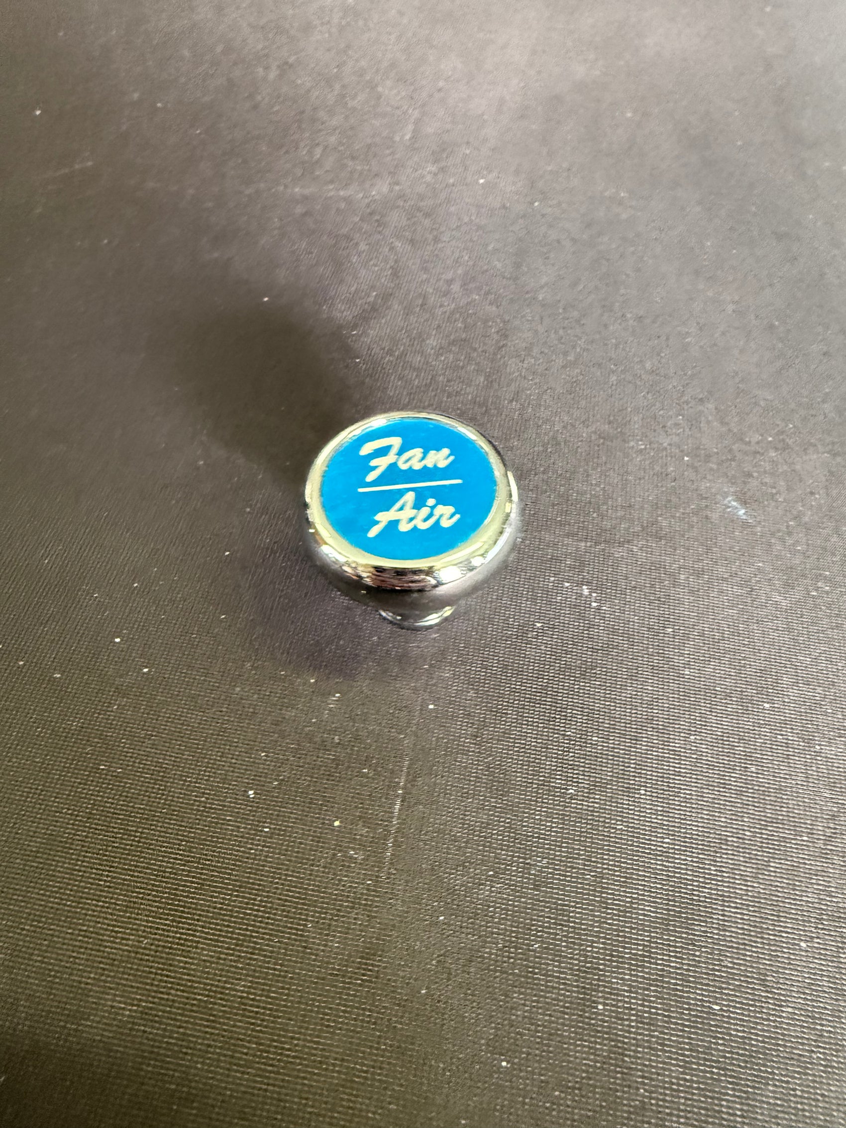 UNITED PACIFIC - 23461 : Fan/Air Knob - Blue Sticker