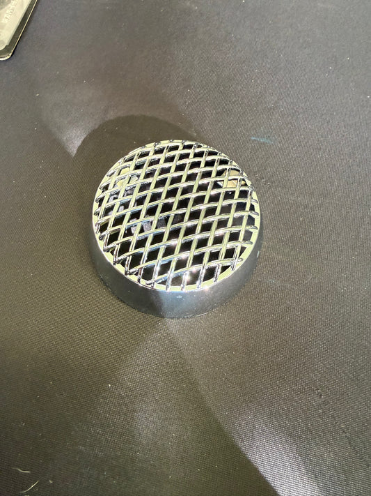 TBEZ-2CH7 : 2" Twist on Mesh Bezel