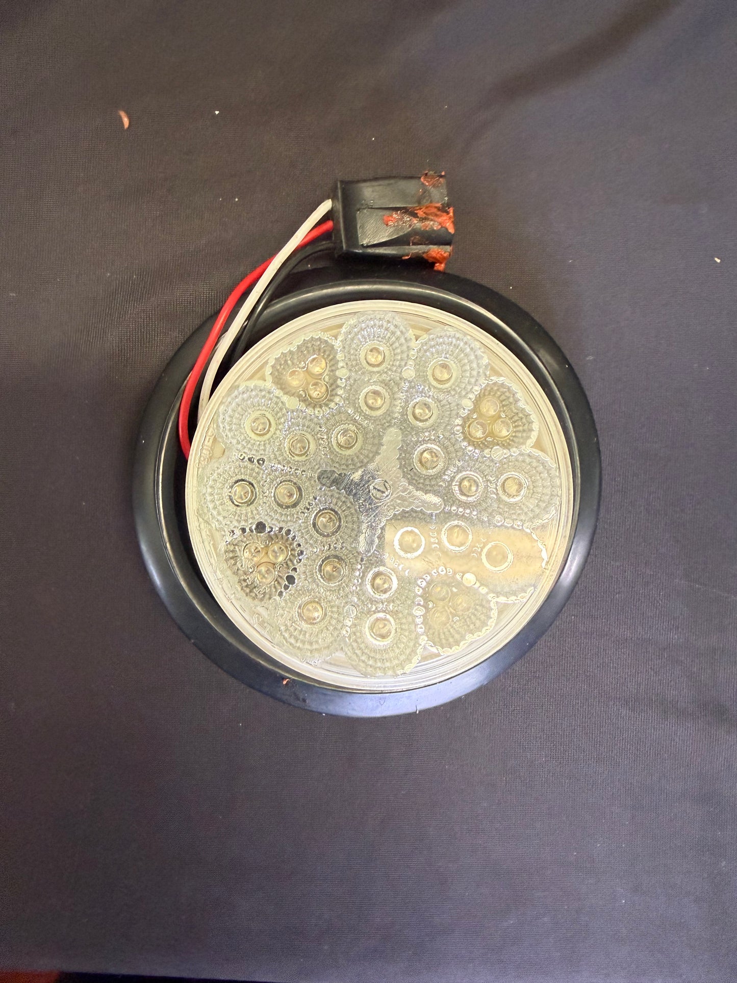 TLED-4CA : Clear 4" Round LED Light - 32 Diodes - Amber LED