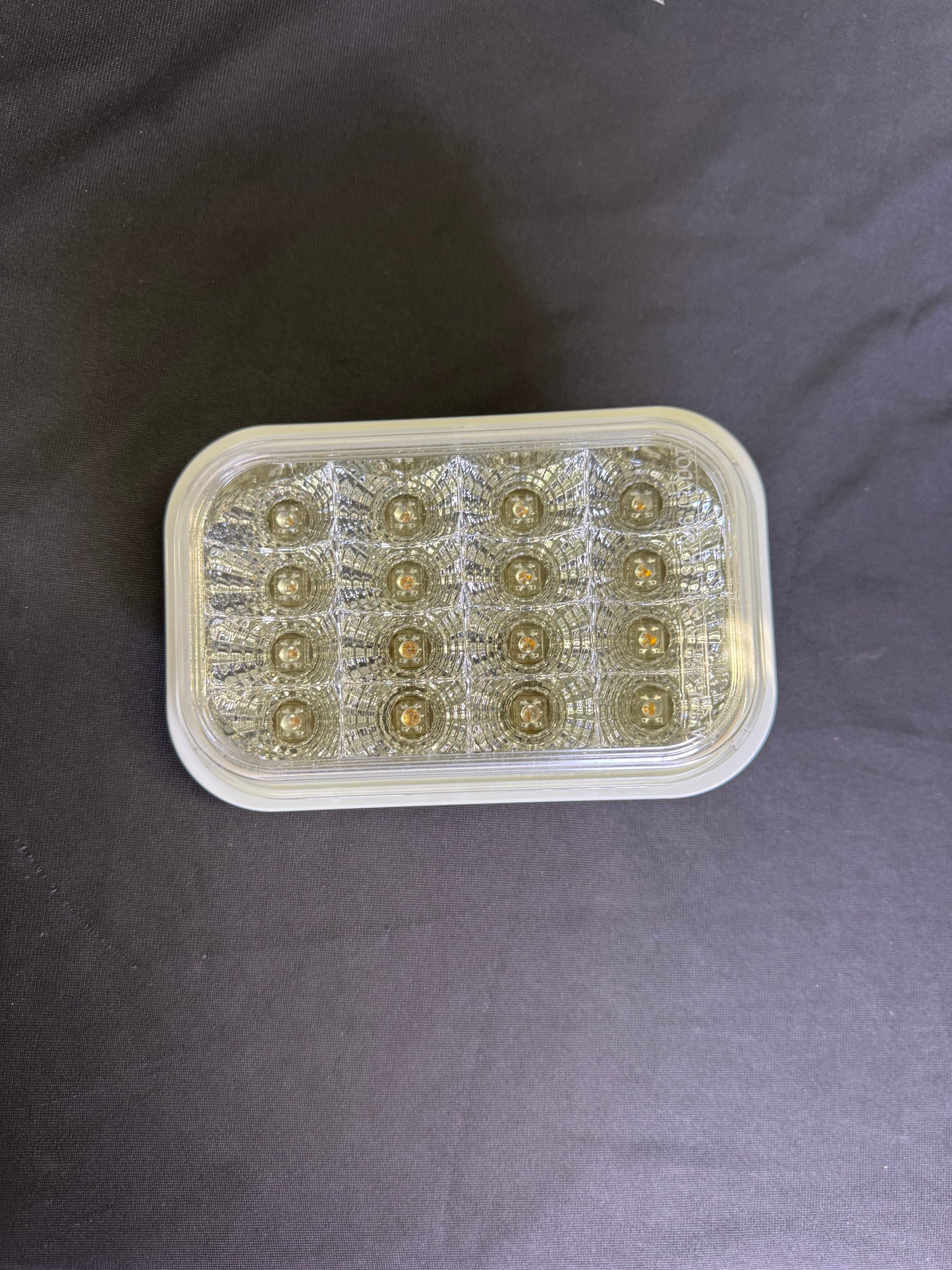UNITED PACIFIC - 39461 : 16 LED Rectangular Reflector - Amber LED / Clear Lens