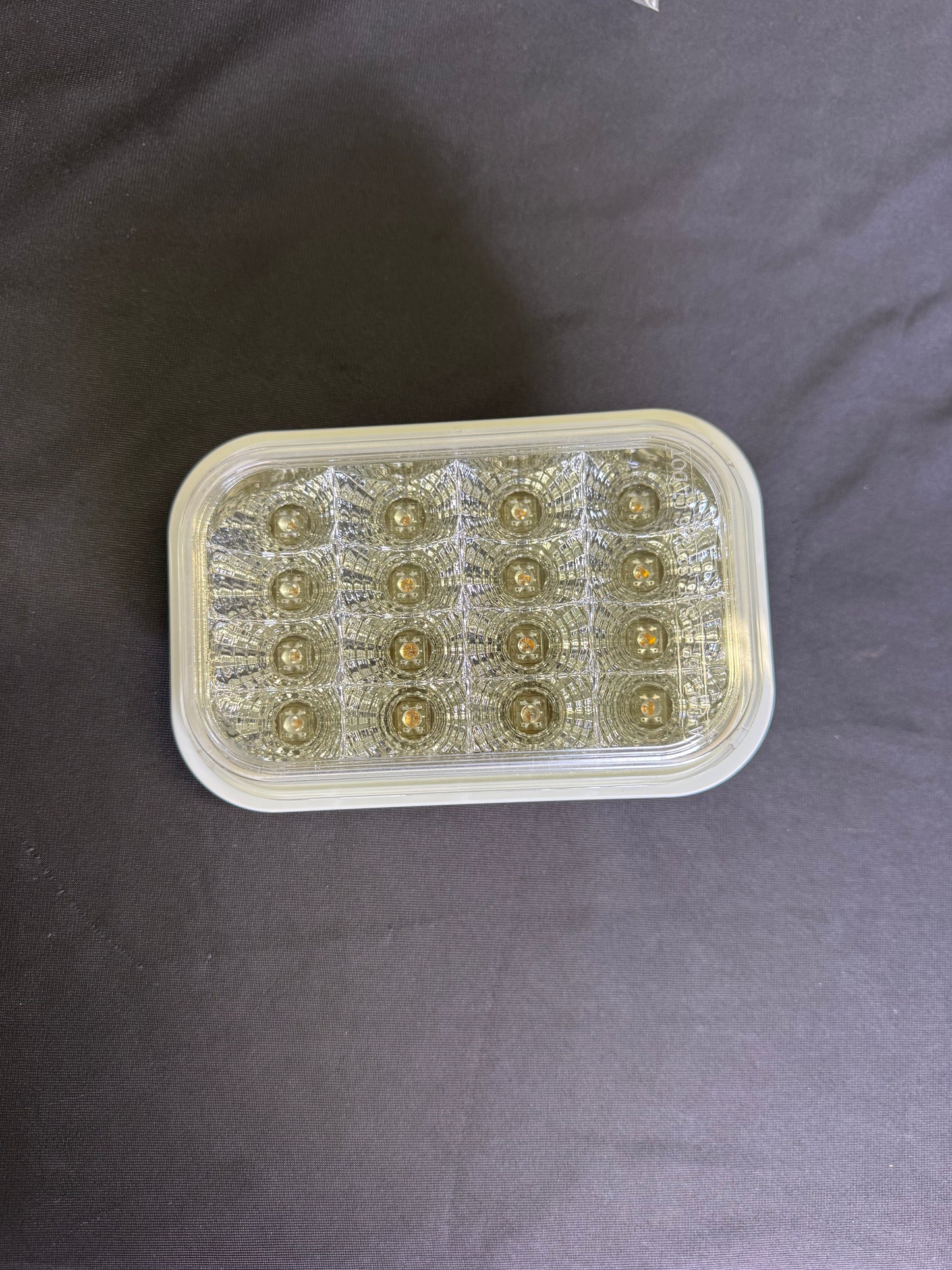 UNITED PACIFIC - 39461 : 16 LED Rectangular Reflector - Amber LED / Clear Lens