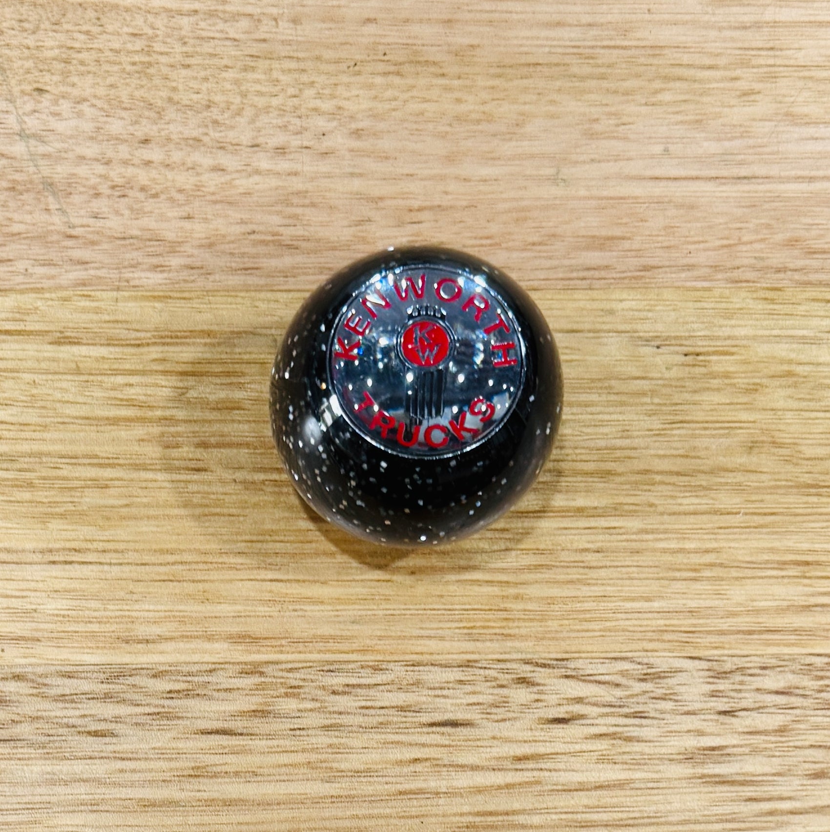 GS-KY14: KENWORTH Black Glitter Round Gear Shifter Knob with Round silver/red KW TRUCKS