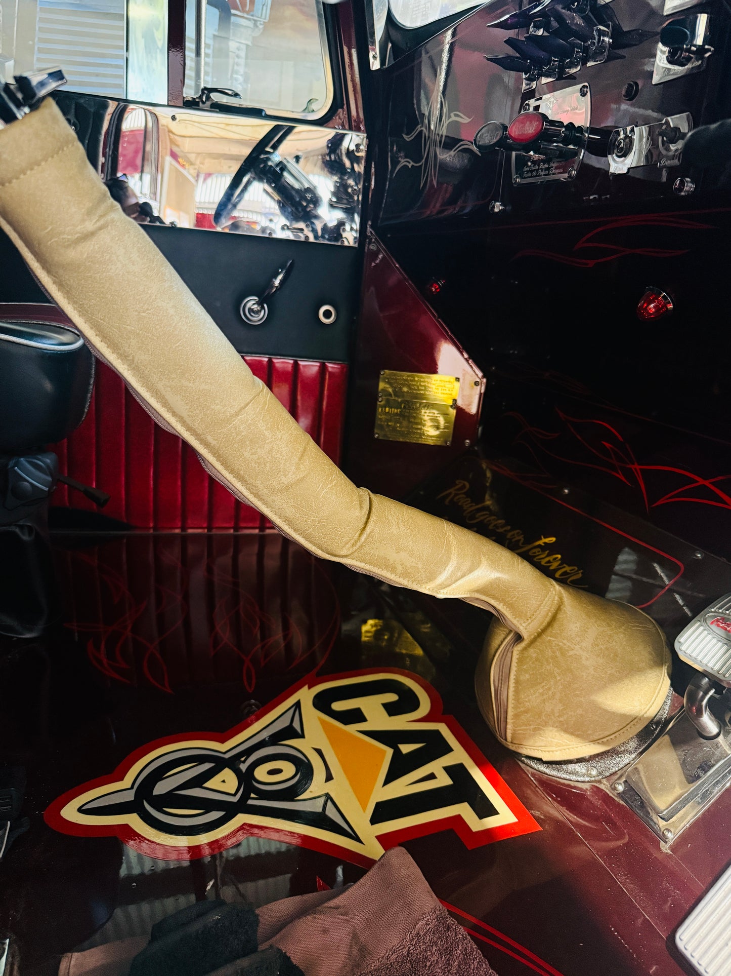 AACC - 30" Parchment Gear Shift Boot Cover