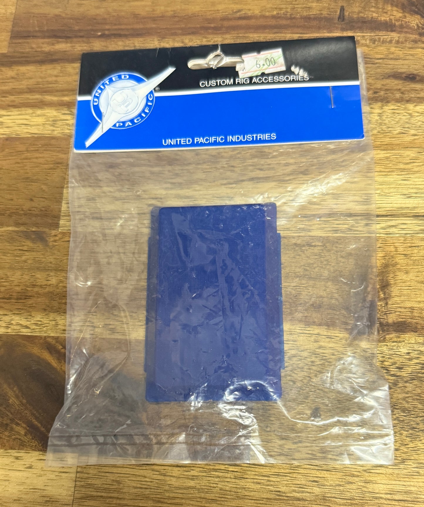 UNITED PACIFIC - 30853 - New Peterbilt International Light Lens only - Blue