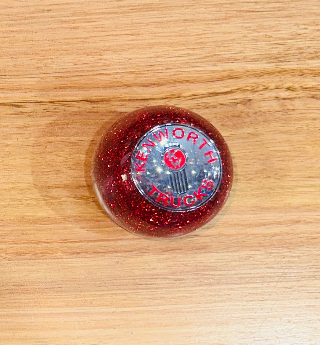 GS-KR1: KENWORTH Red Glitter Round Knob with Round silver/red KW TRUCKS logo