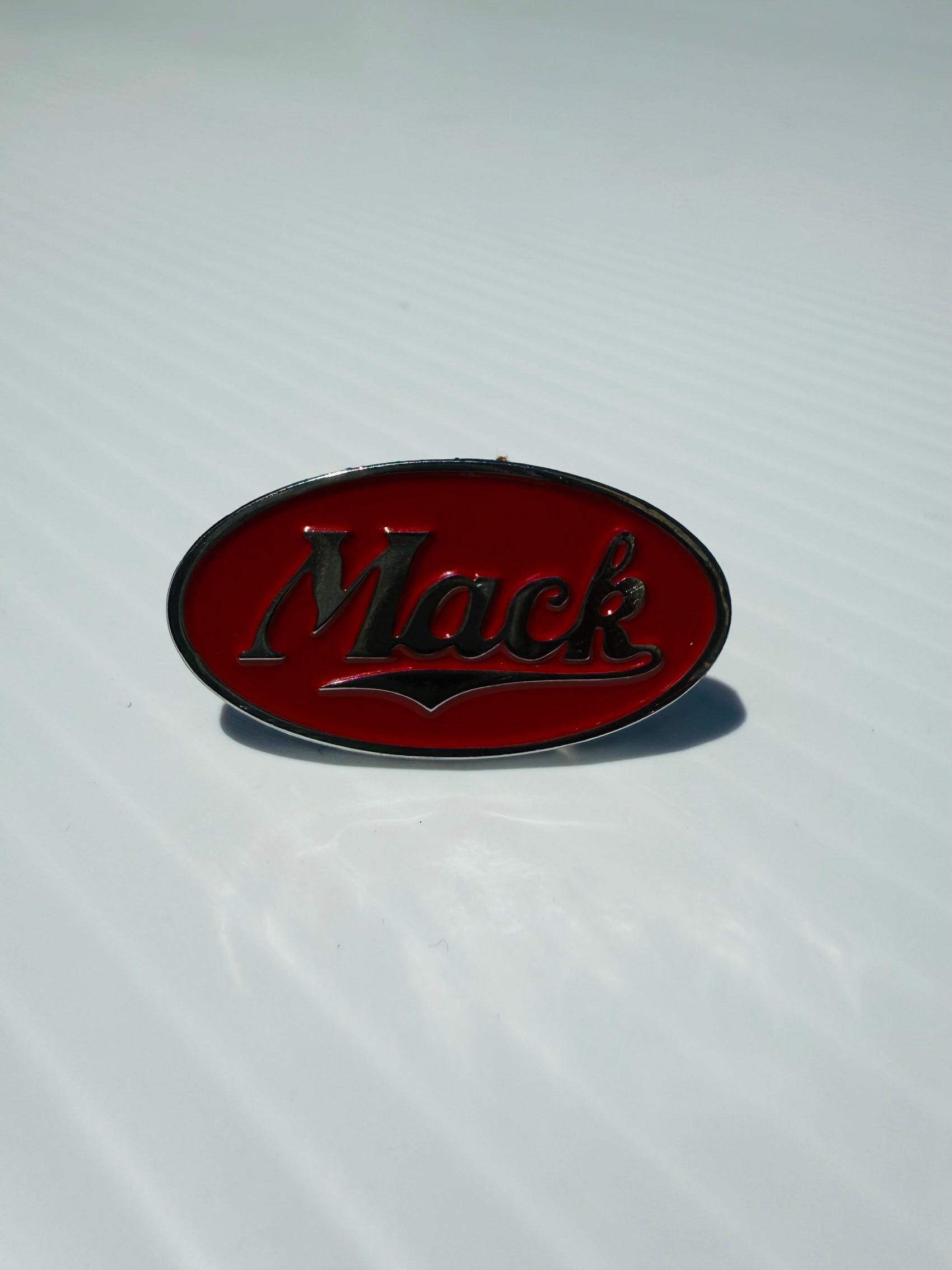 AACC - P1 - Peterbilt Red/Silver oval Medallion for Horn Honkers