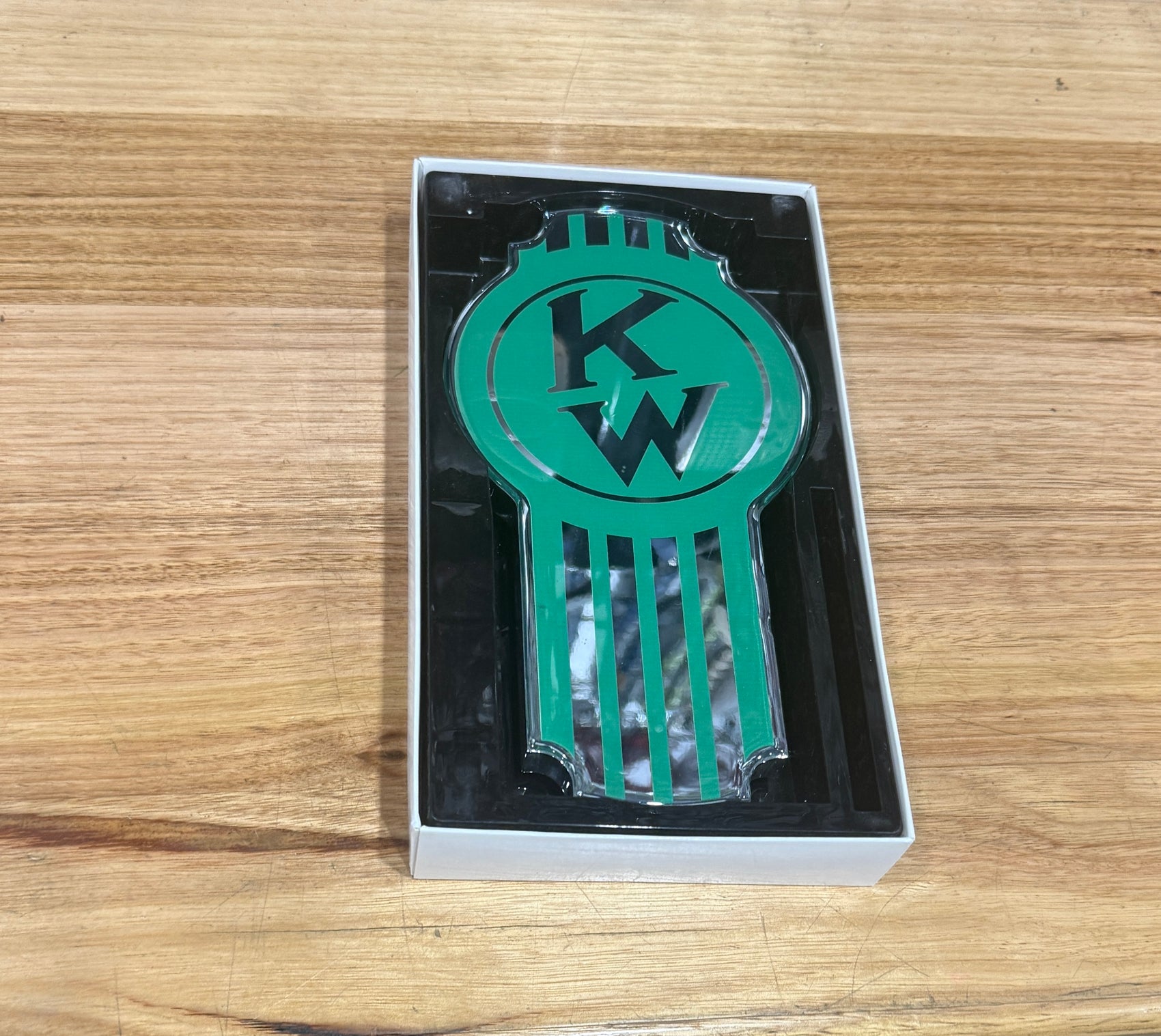 CK-EMKWOT-5778: Kenworth Old Style Badge Emblem Chrome/Light Green