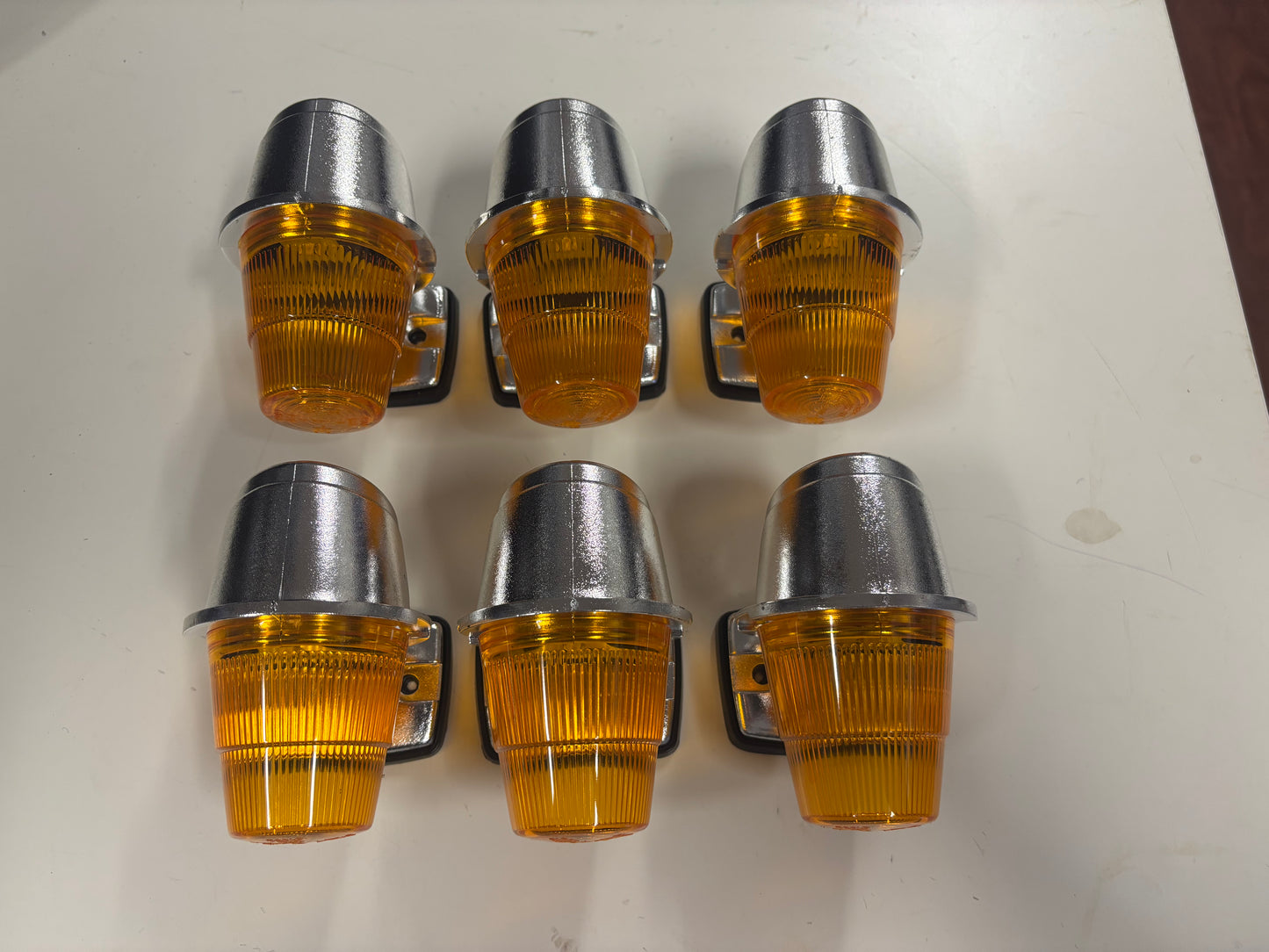 AACC - Ford / International Style Marker Lights w Bulb (each)