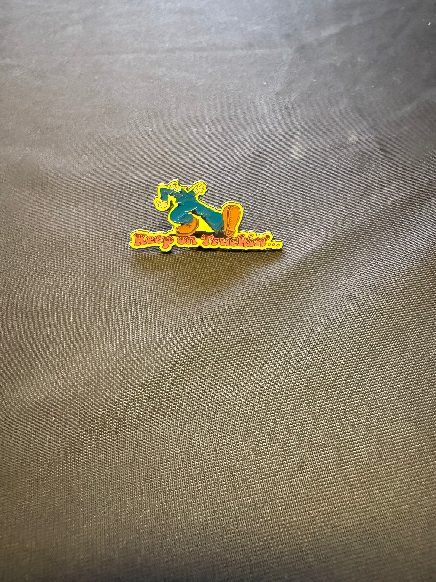 HH - Keep On Truckin' Yellow Horn Honker Medallion