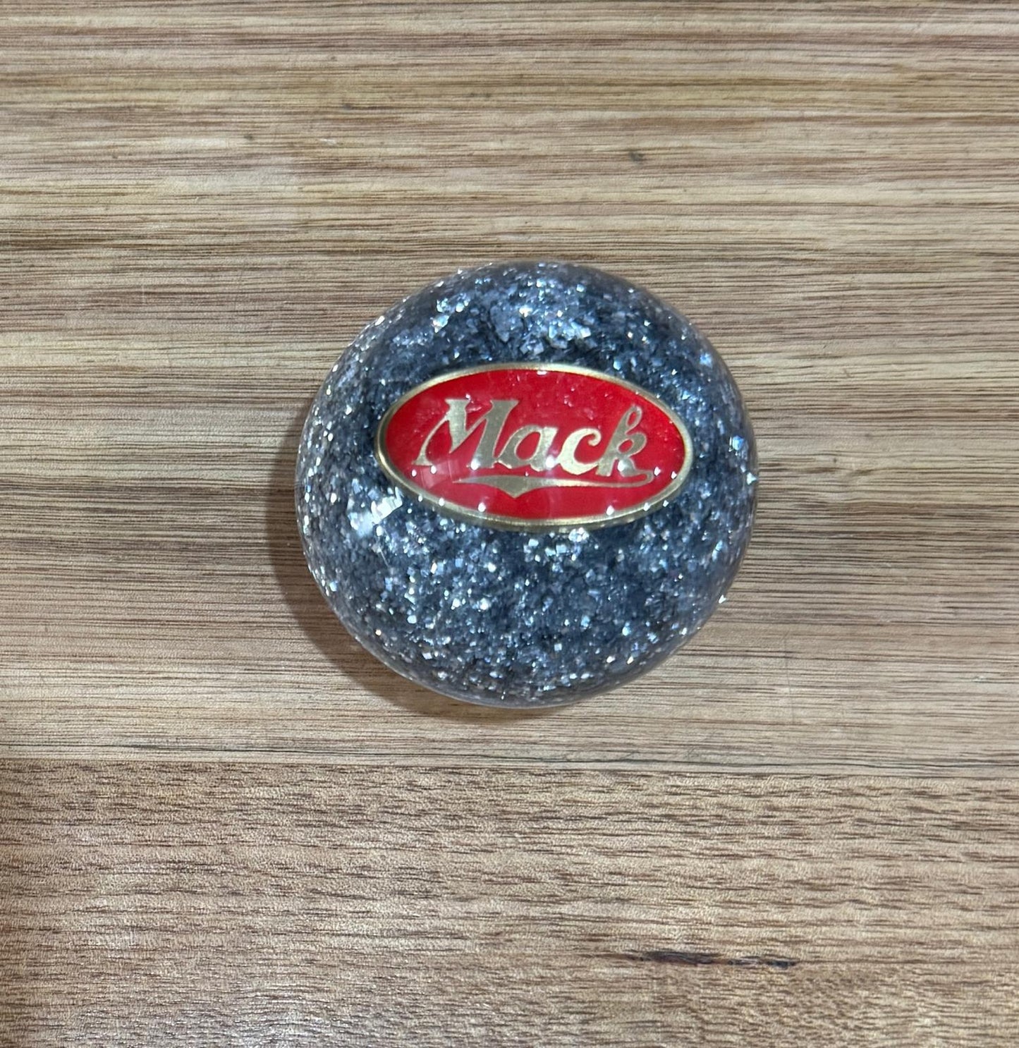 GS-MS2 : Silver Glitter Round Gear Shifter Knob with Oval red/brass MACK detail