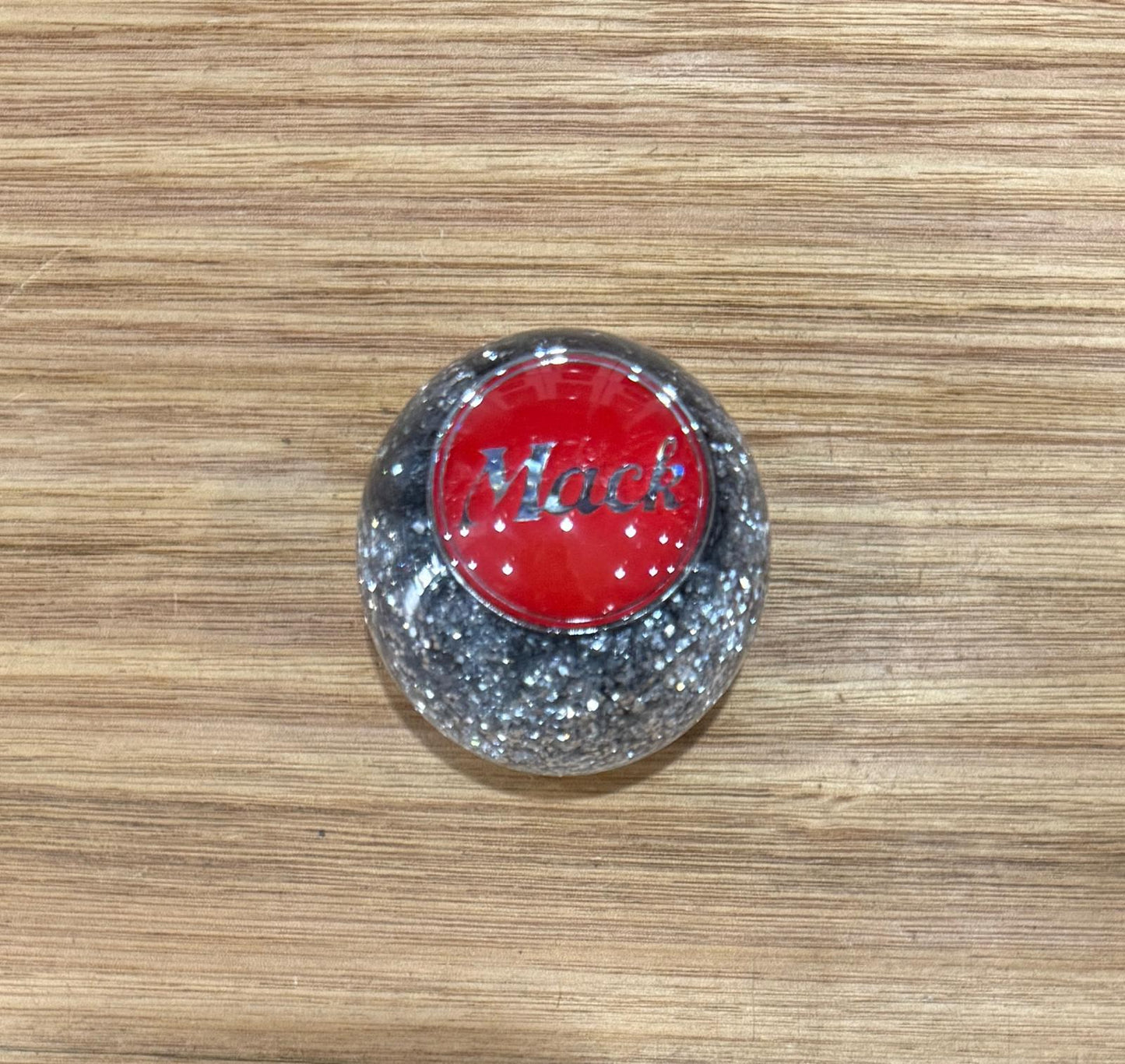 GS-MS5 : Silver Glitter Round Gear Shifter Knob with Round red/silver MACK detail
