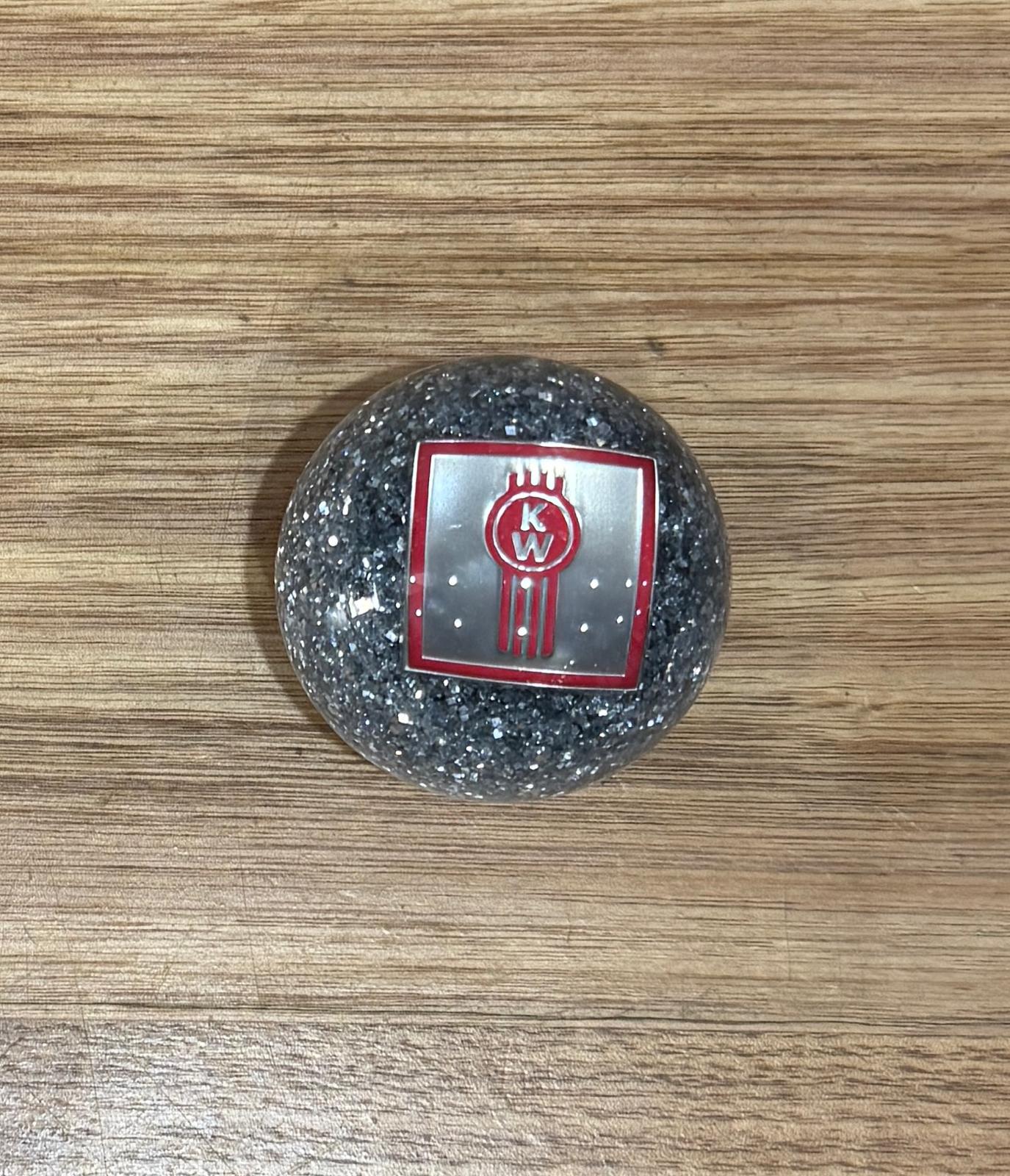 GS-KS7 :  Silver Glitter Round Gear Shifter Knob with Square silver/red KW detail