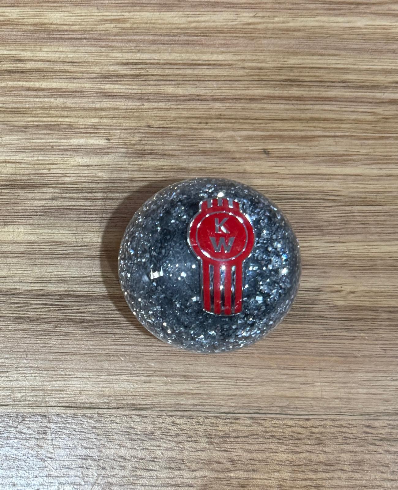 GS-KS8 : Silver Glitter Round Gear Shifter Knob with red/silver KW logo detail
