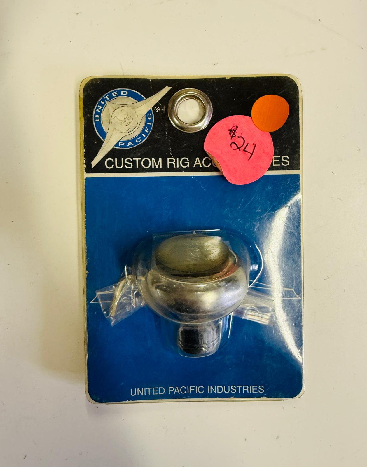 UNITED PACIFIC - 23151 : Glossy Washer Cross Knob - Purple Sticker