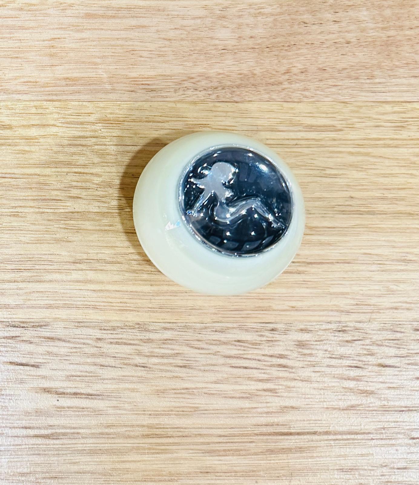 GS-NW1: Female White Round Gear Shifter Knob with Round black/silver Silhouette
