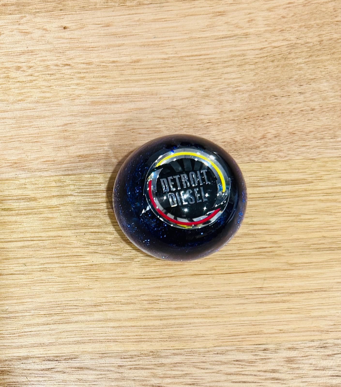 GS-DB1 : Blue Glitter Round Gear Shifter Knob with Round black/silver/yellow DETROIT DIESEL detail