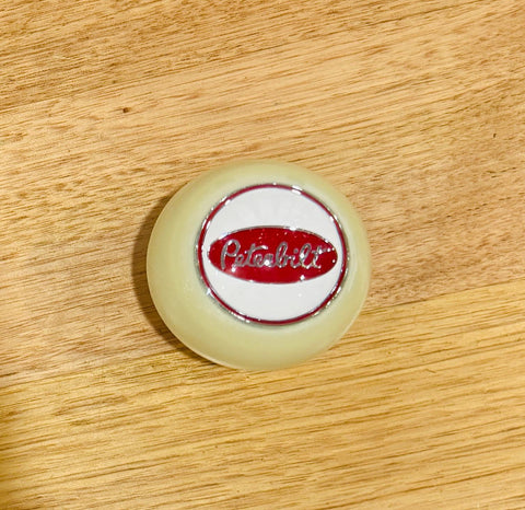 GS-PW1 : White Round Knob with round white and oval red with silver Peterbilt detail