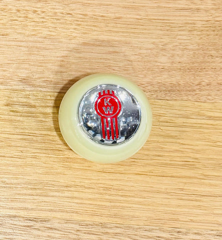 GS-KW15 : White Round Knob with Round silver/red KW logo detail