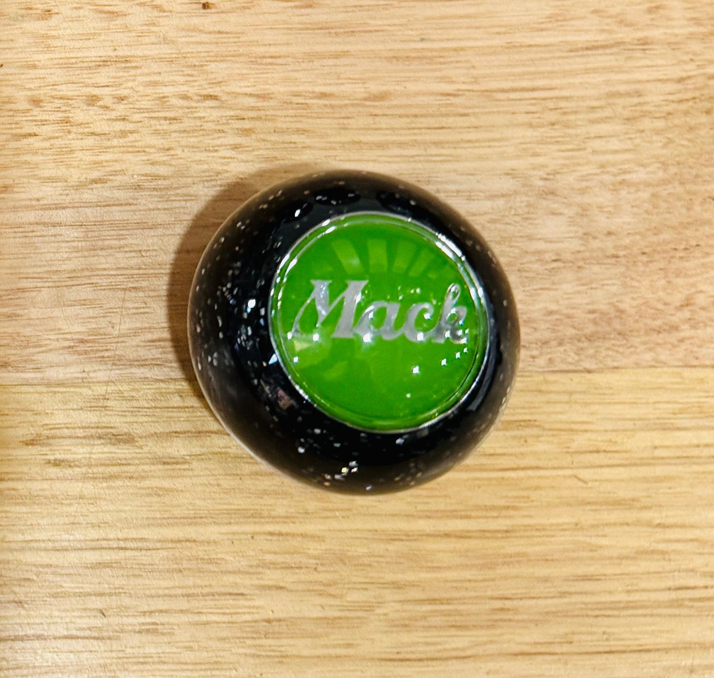 GS-MY5 : Black Glitter Round Gear Shifter Knob with Round green/silver MACK detail