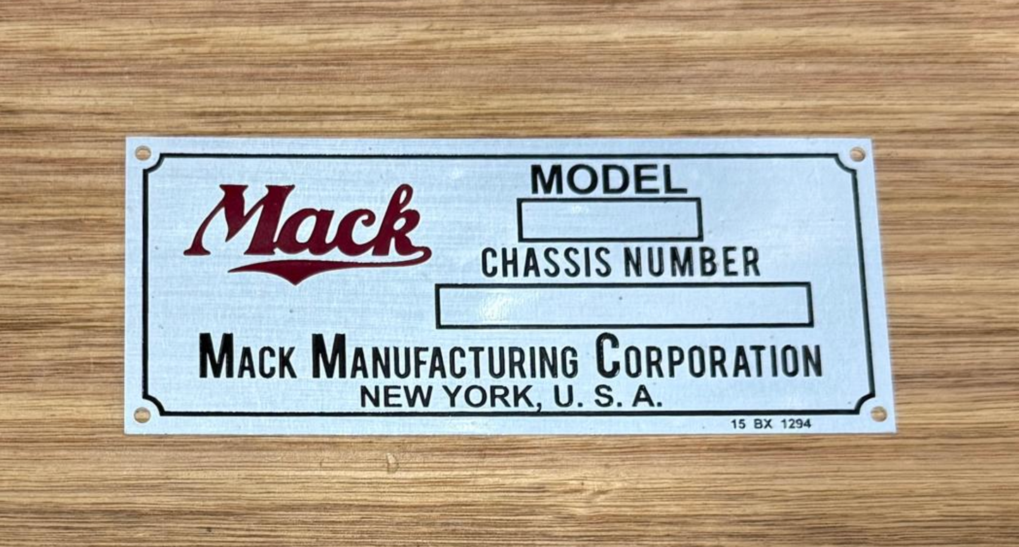 GS-NP3 : Mack Medium Silver Model Plate