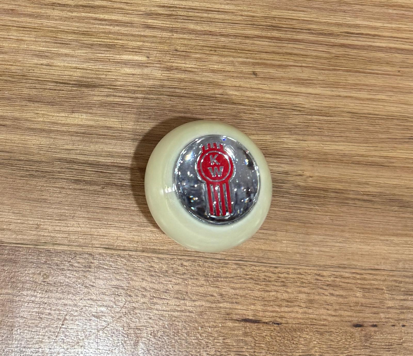 GS-KW4 : White Round Gear Shifter Knob with Round red/silver KENWORTH KW detail - with extended nut at base
