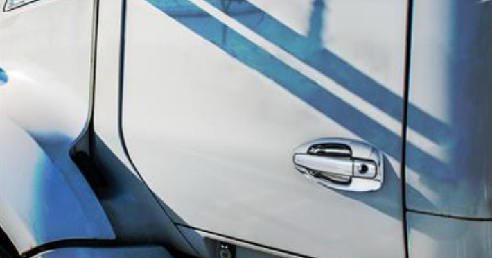 UP-41543 : Chrome Exterior Door Handle Cover for 2013+ Kenworth T680/T880 Trucks - Passenger
