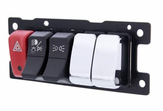 UNITED PACIFIC - 41453 : Chrome Plastic Blank Switch Covers For Kenworth T680, T880, W990 (Card Of 2)